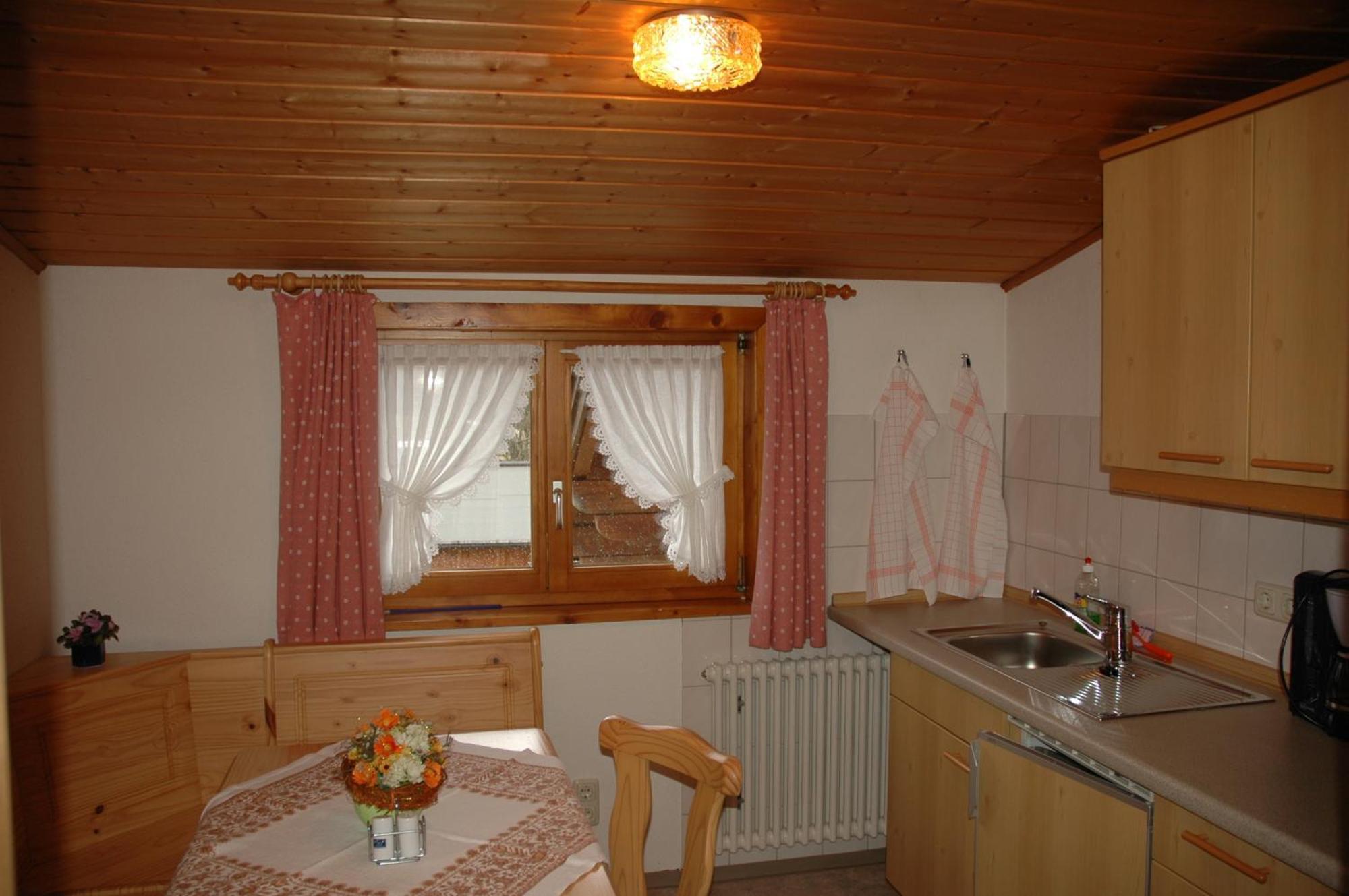 Landhaus Schmid Oberstdorf Rum bild